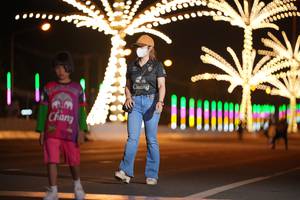 BIB: 
                            <button type="button" onclick="openModal(20607671)" class="btn btn-primary btn-sm float-right btn-popup" data-toggle="modal" data-target=".modal-high-quality">
                        <i class="fas fa-shopping-cart"></i> Add to Cart
                    </button>
                                            <button type="button" onclick="isThisMe(20607671, true)" class="btn btn-success btn-sm float-right btn-popup btn-isme hidden" data-toggle="tooltip" data-placement="bottom" title="นี่คือรูปของคุณใช่ไหม คลิกที่นี่เพื่อเอาเข้าอัลบั้ม">
                        <i class="fas fa-plus"></i> Add to album
                    </button>
                    <button type="button" onclick="isThisMe(20607671, false)" class="btn btn-warning btn-sm float-right btn-popup btn-isnotme hidden">
                        <i class="fas fa-ban"></i> Remove from album
                    </button>